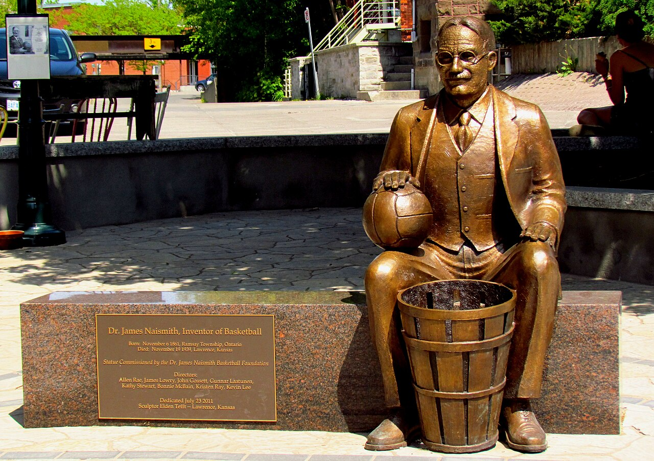 1280px-Naismith_statue%2C_Almonte.jpg#s-1280,902