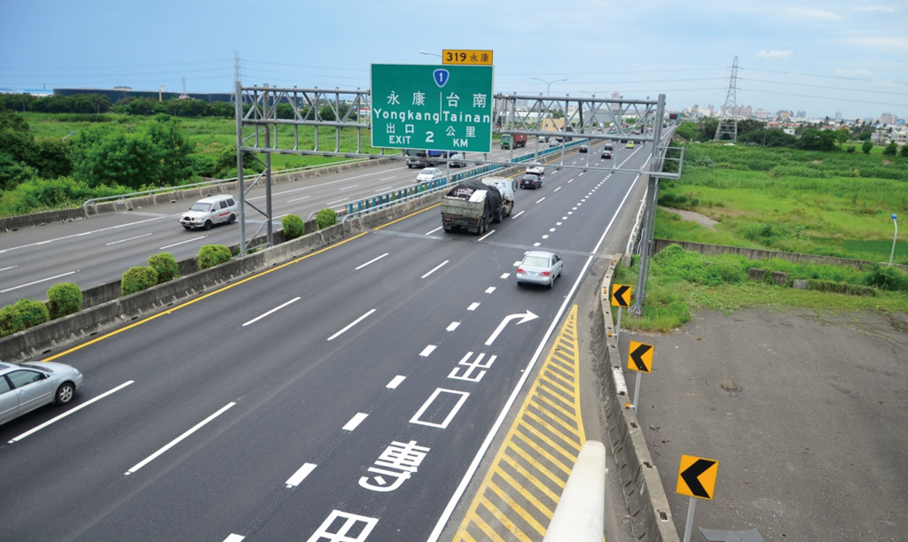 p05-2-b.jpg#s-1024,612