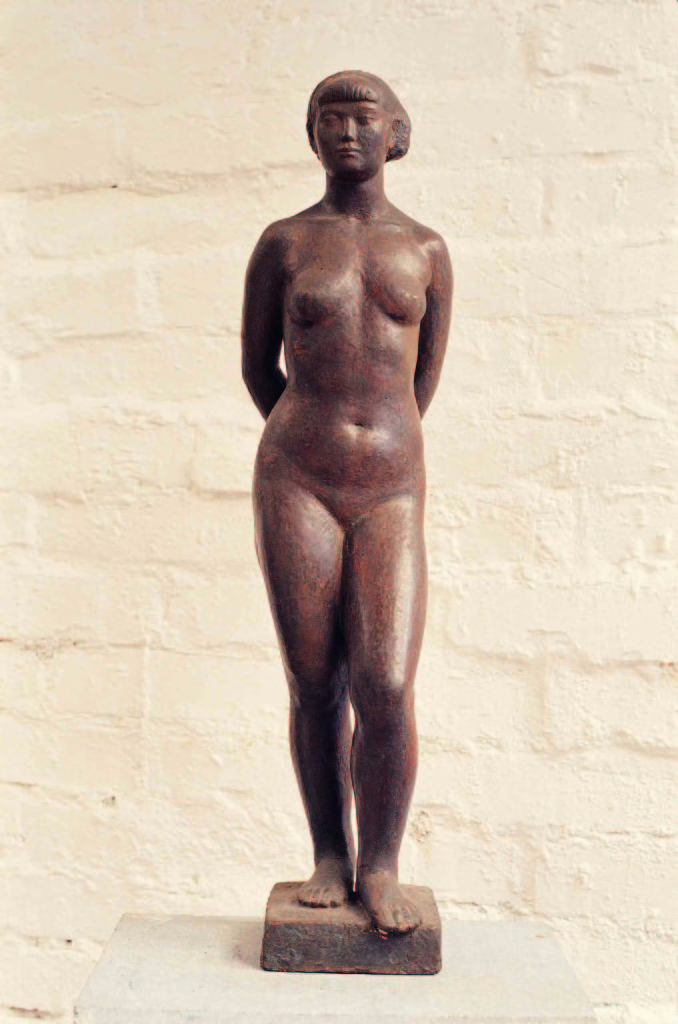 CHEN-Hsia-Yu_Standing-Nude1-678x1024.jpg#s-678,1024