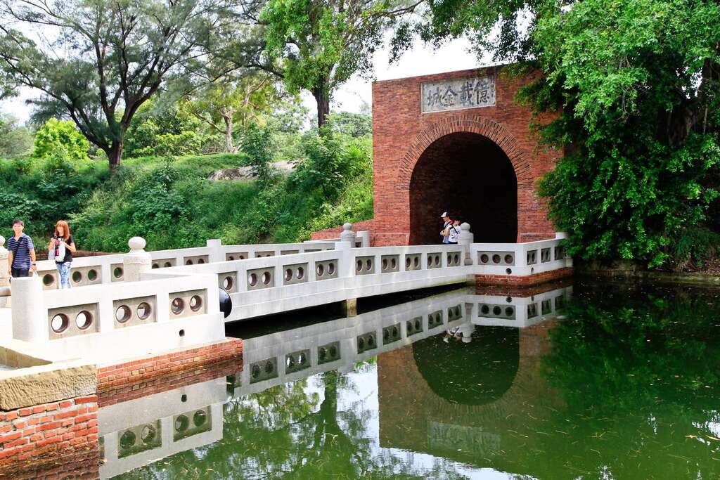 億載金城(二鯤鯓砲台) | 台南旅遊網