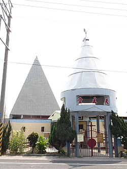 250px-Saint_Cross_Church%2C_Jingliao%2C_Tainan_%28Taiwan%29.jpg