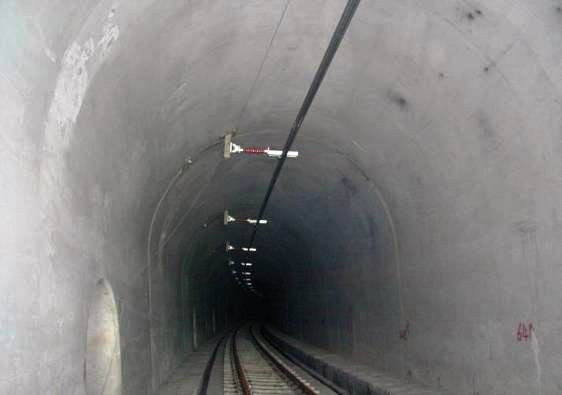 5cbec6c1dd62e.jpg#s-562,395