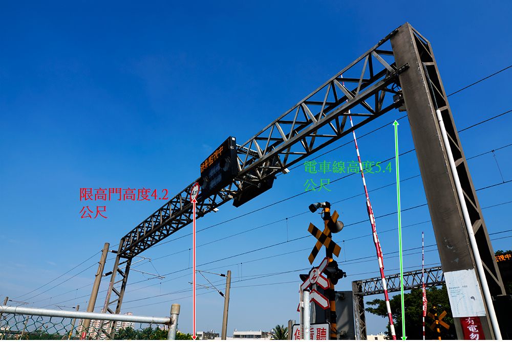 5cd90fee80585.jpg#s-1000,669