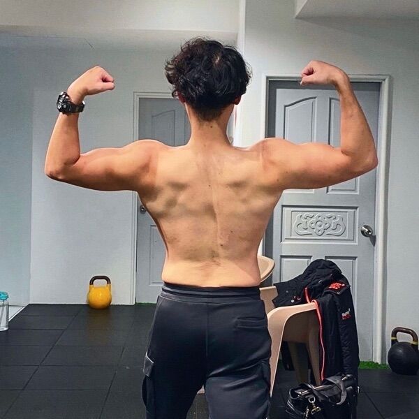 肉雞