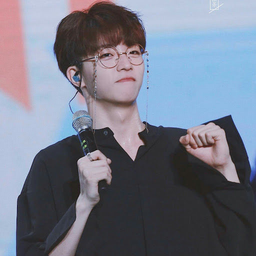 李育慧
